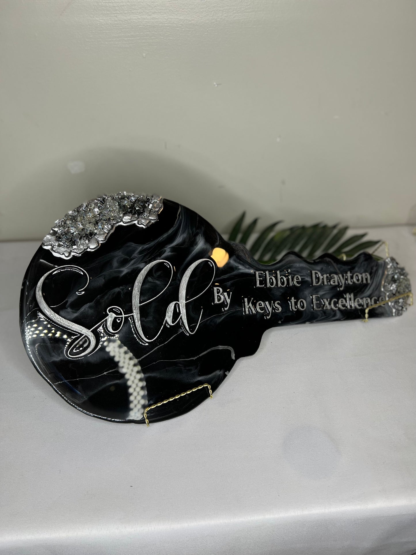 Marble Me Black Silver Key Sign (Premium)