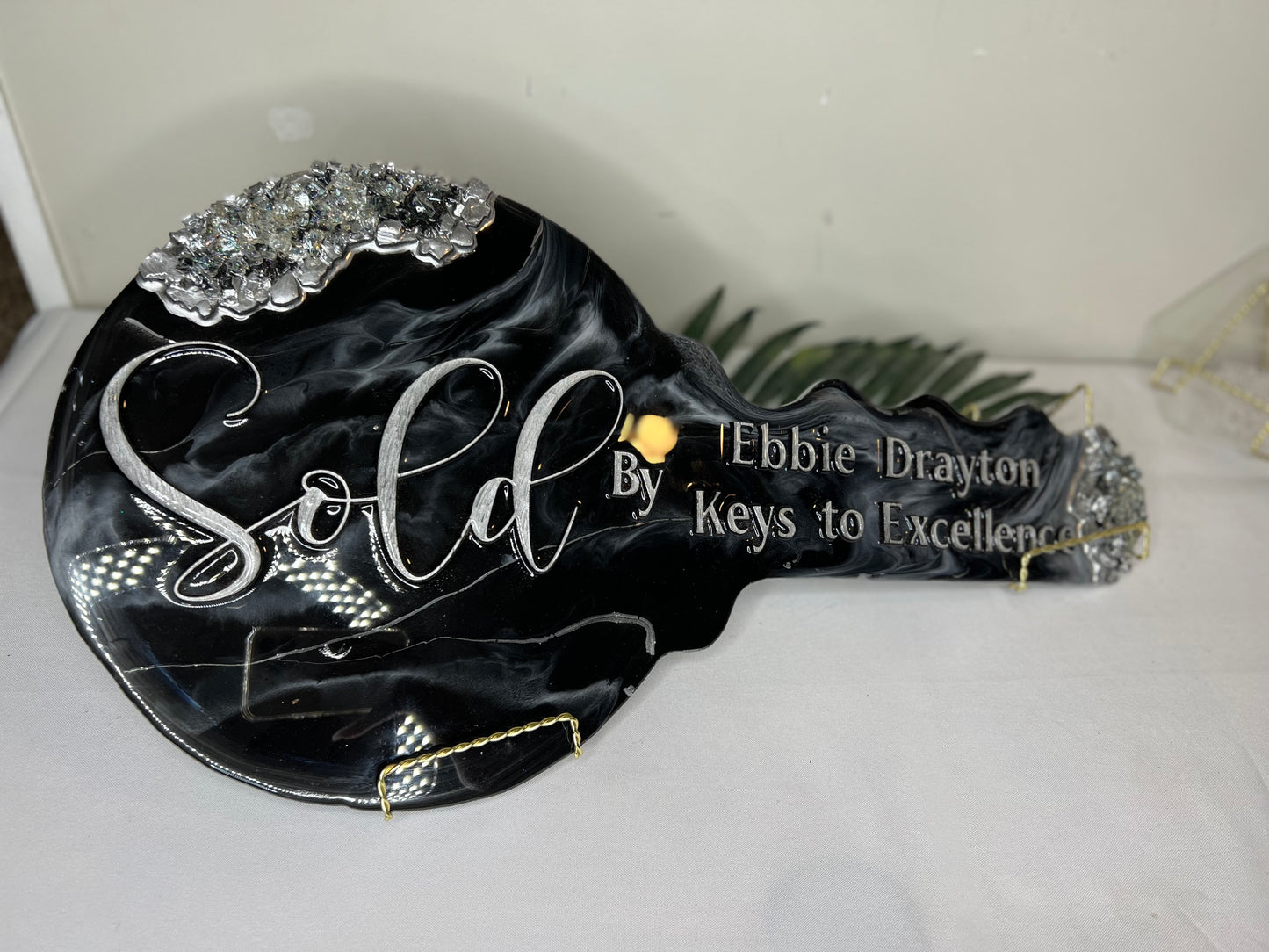 Marble Me Black Silver Key Sign (Premium)
