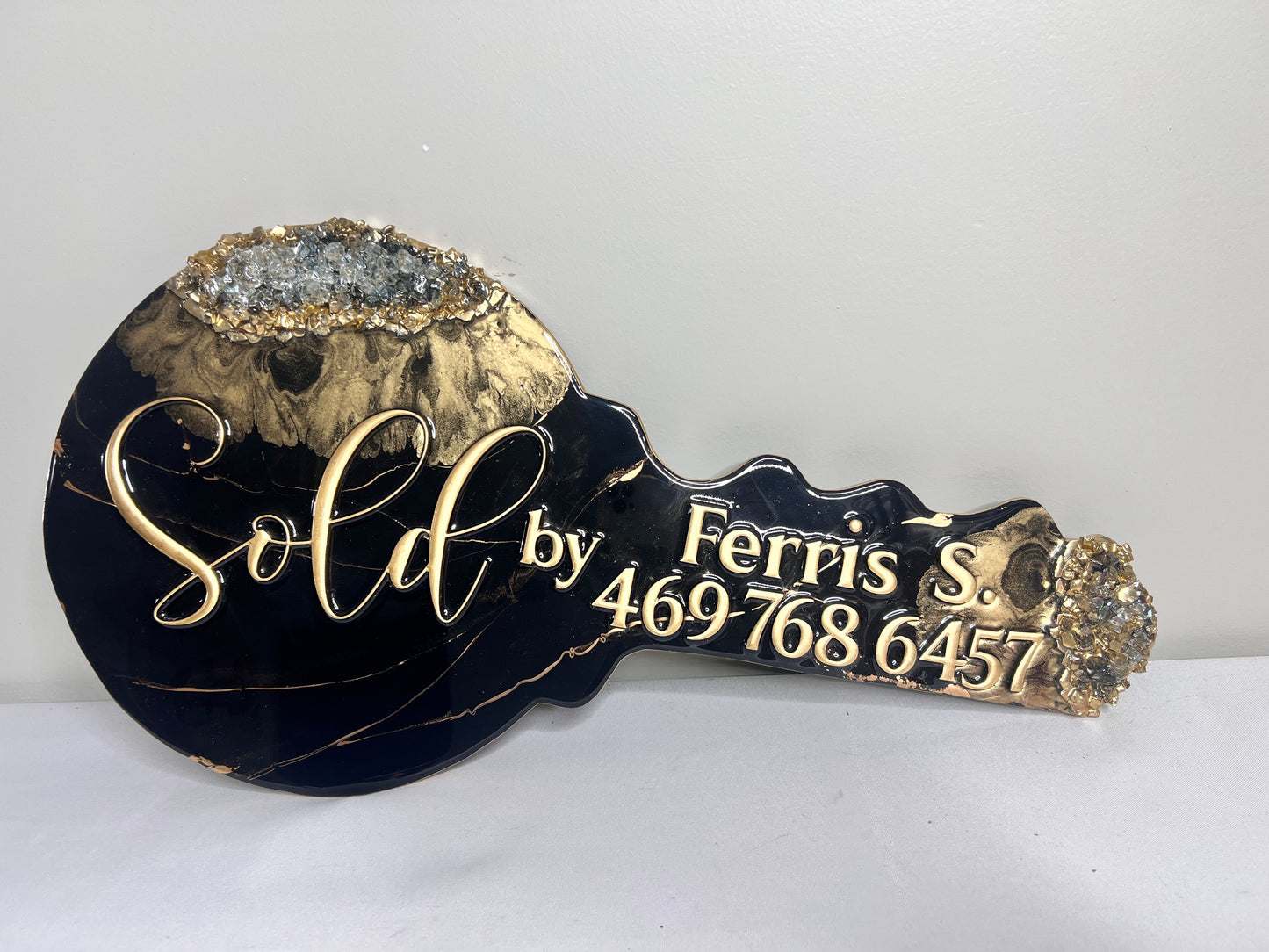 Marble Me Black Key Sign (Premium)