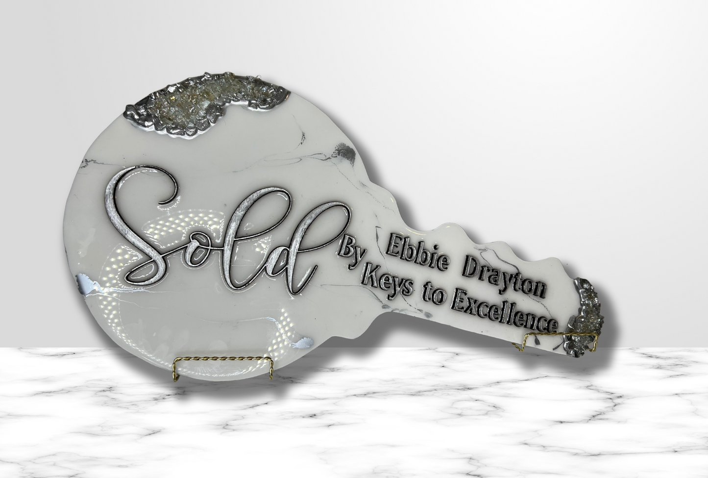Marble Me Silver & White Key Sign (Premium)